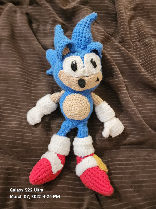 Sonic Hedgehog Amigurumi