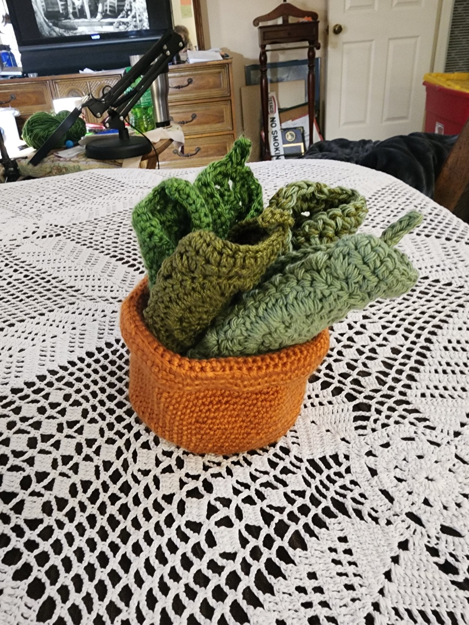 Crocheted Coasters Leaves in a Pot - DONNA'S DESIGN OF HANDMADE ITEMS