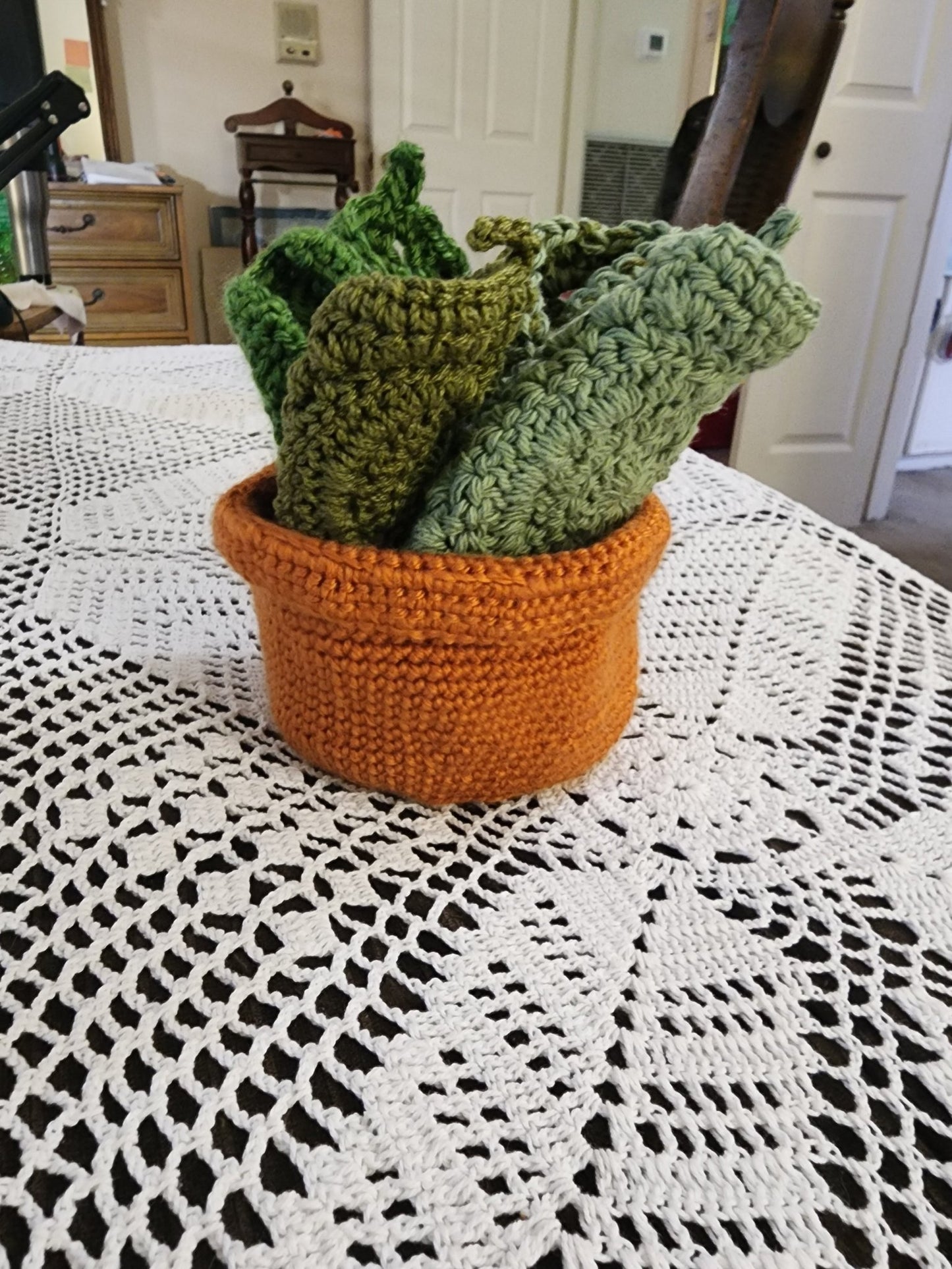 Crocheted Coasters Leaves in a Pot - DONNA'S DESIGN OF HANDMADE ITEMS