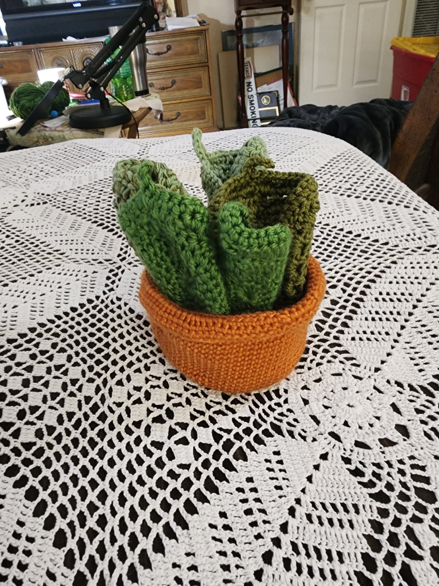 Crocheted Coasters Leaves in a Pot - DONNA'S DESIGN OF HANDMADE ITEMS