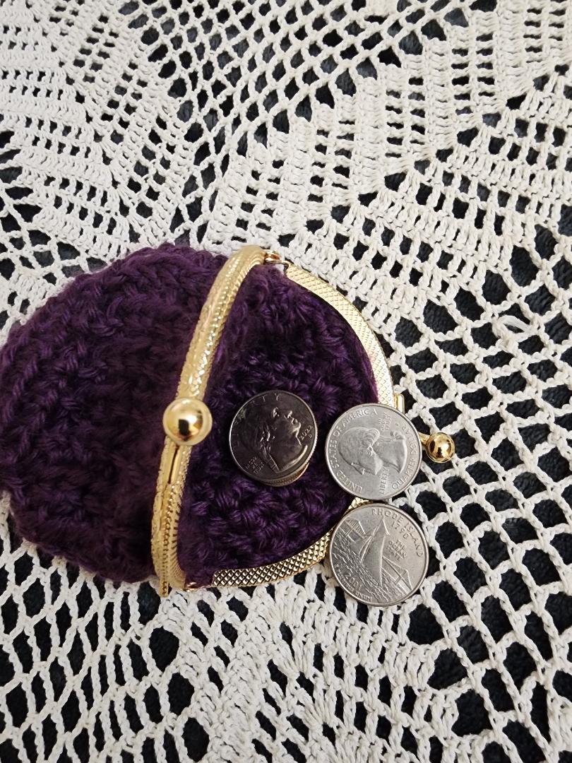Crocheted Coin Purse - DONNA'S DESIGN OF HANDMADE ITEMS