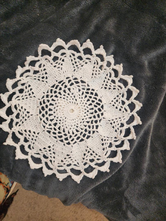 Crocheted Doilies - DONNA'S DESIGN OF HANDMADE ITEMS