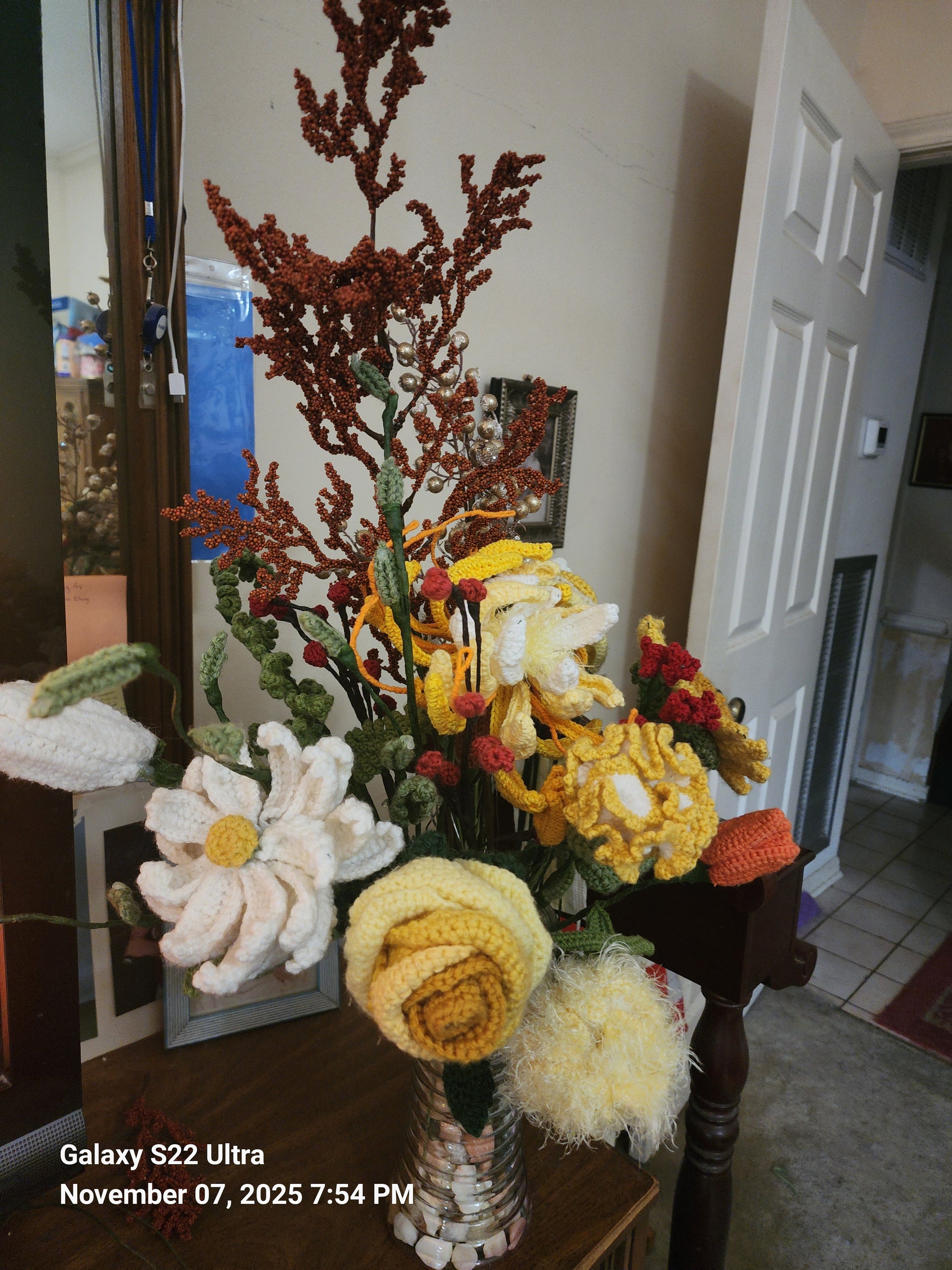 FLOWERS - DONNA'S DESIGN OF HANDMADE ITEMS